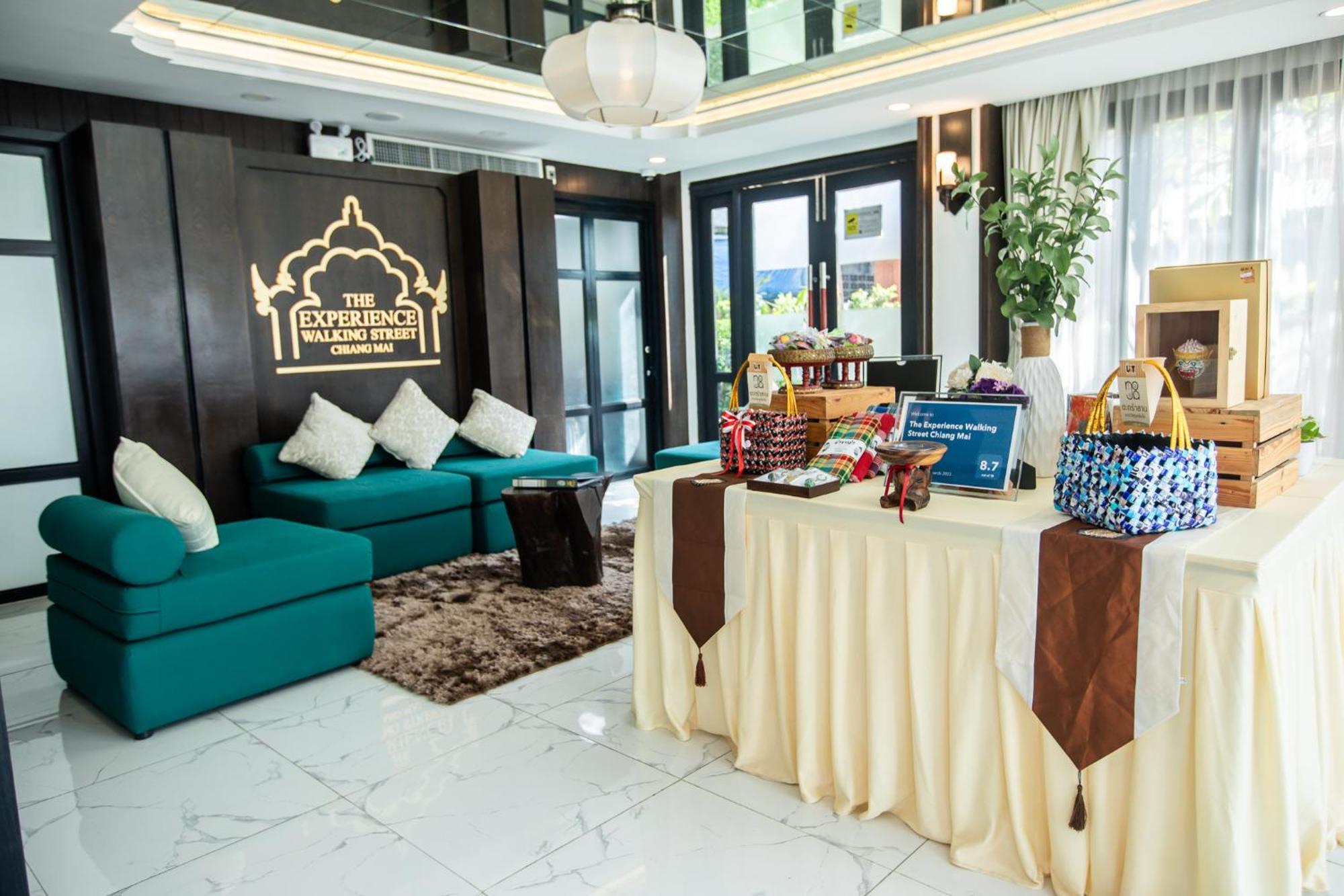 The Experience Walking Street Chiang Mai Hotel Ngoại thất bức ảnh