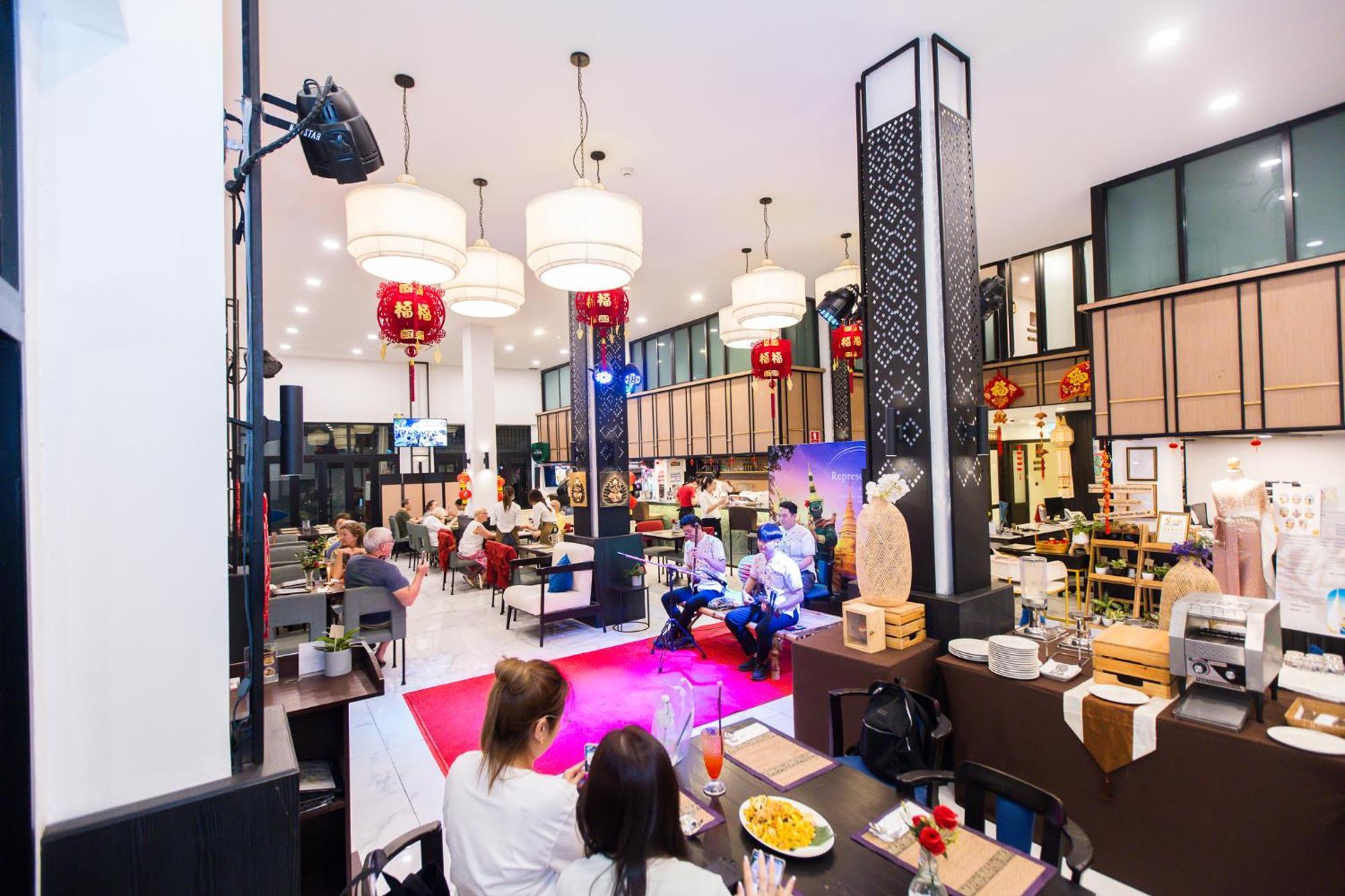 The Experience Walking Street Chiang Mai Hotel Ngoại thất bức ảnh